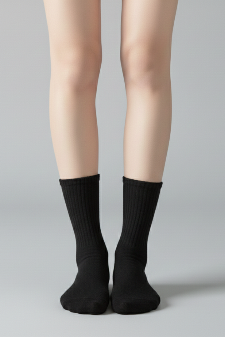 Women's Crew Socks with Ruffled Edge and Ribbed Texture