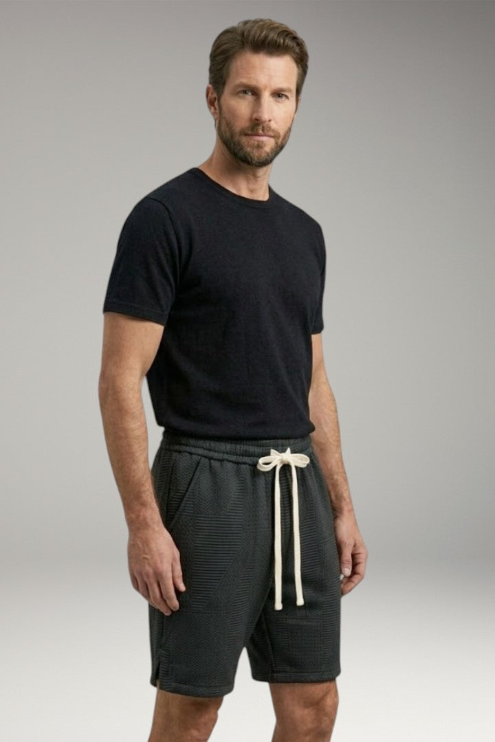 Men's Casual Shorts with Elastic Waistband and Geometric Pattern