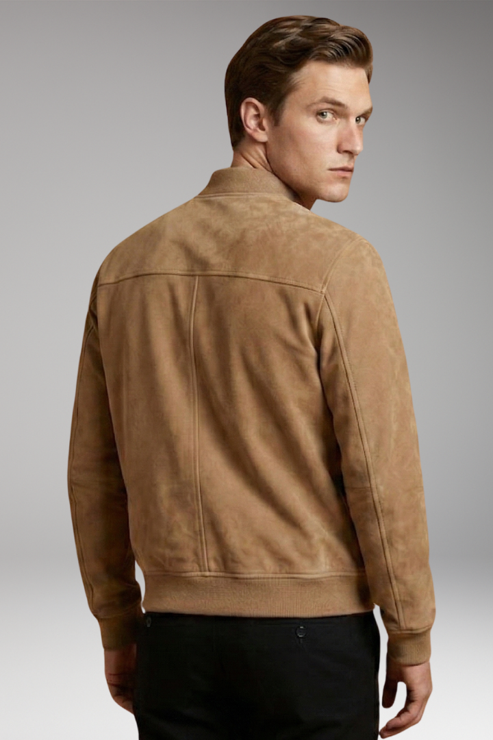 Men's Long Sleeve Jacket with Clean Design and Reliable Fit