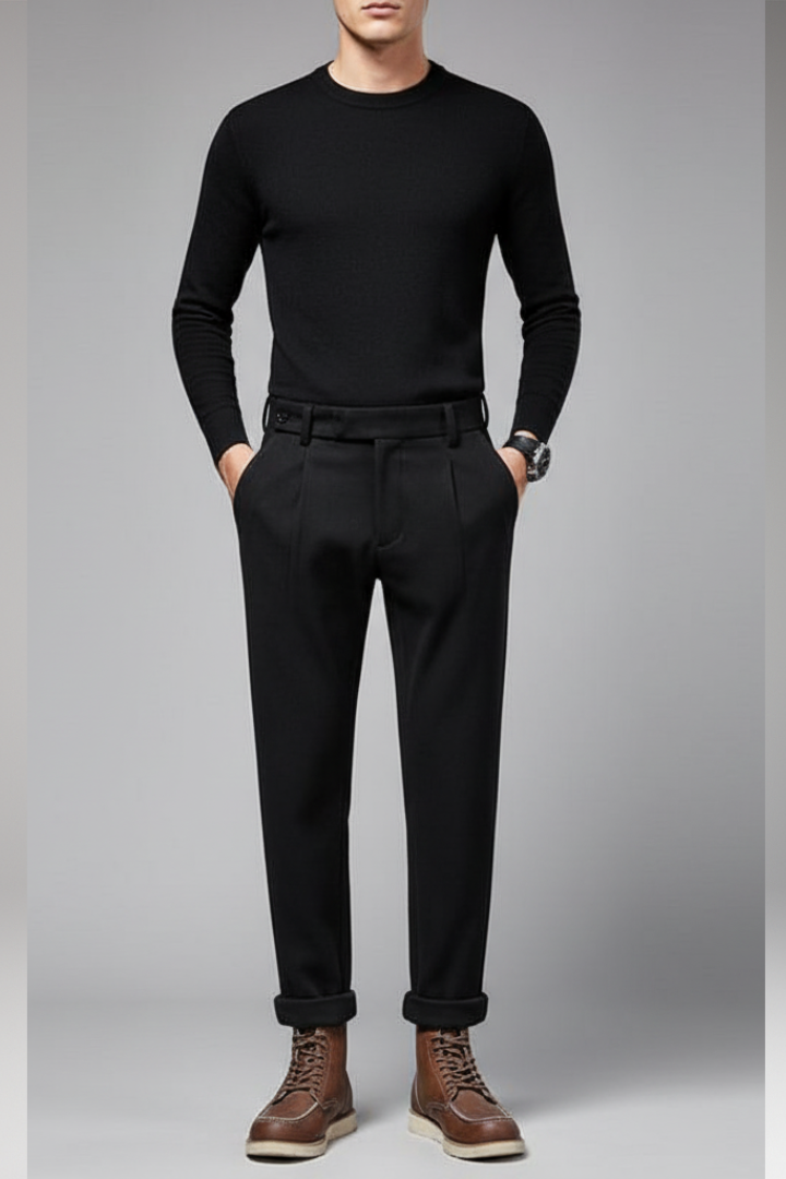 Men’s Pants with Spacious Pockets and Secure Zippers