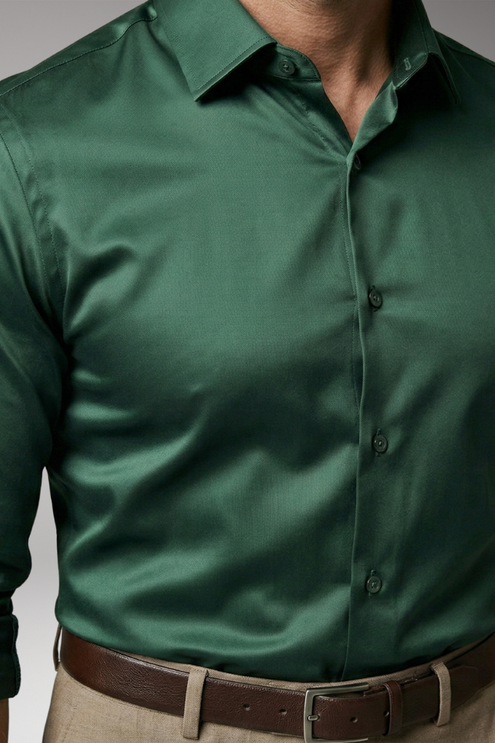 Tommy Men's Shirt with Button Placket and Slim Fit