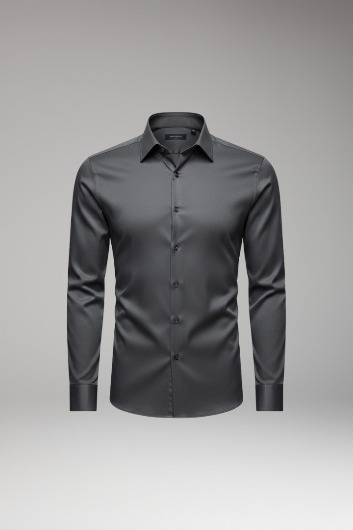 Men’s Shirt with Pointed Collar and Button Closure