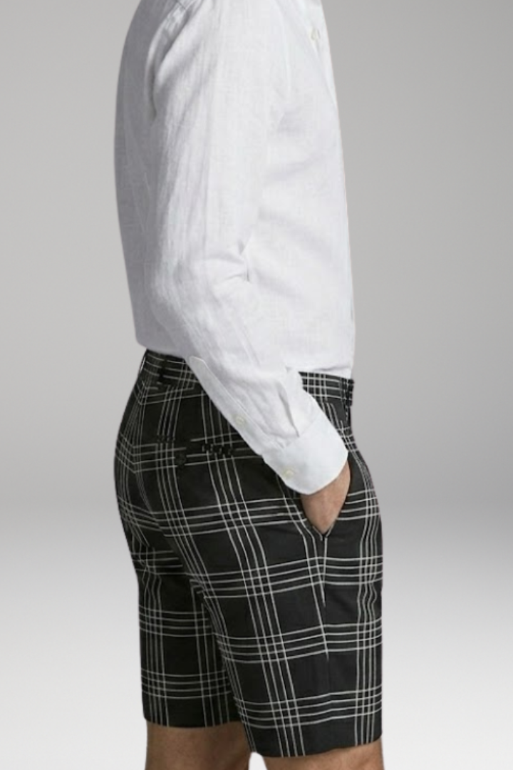 Men's Shorts with Checkered Pattern and Side Pockets