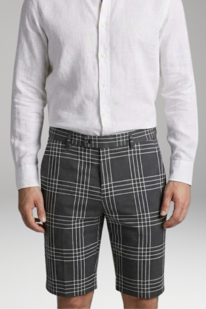 Men's Shorts with Checkered Pattern and Side Pockets
