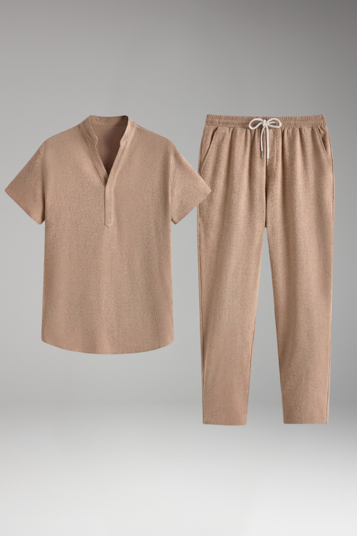 Men's T-Shirt and Pants Set with Henley Collar and Relaxed Fit