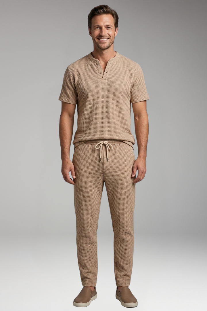 Men's T-Shirt and Pants Set with Henley Collar and Relaxed Fit