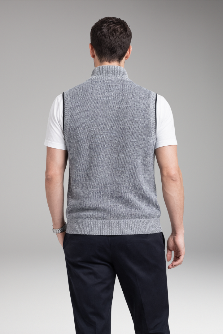 Men's Vest with Zipper Closure and Side Pockets