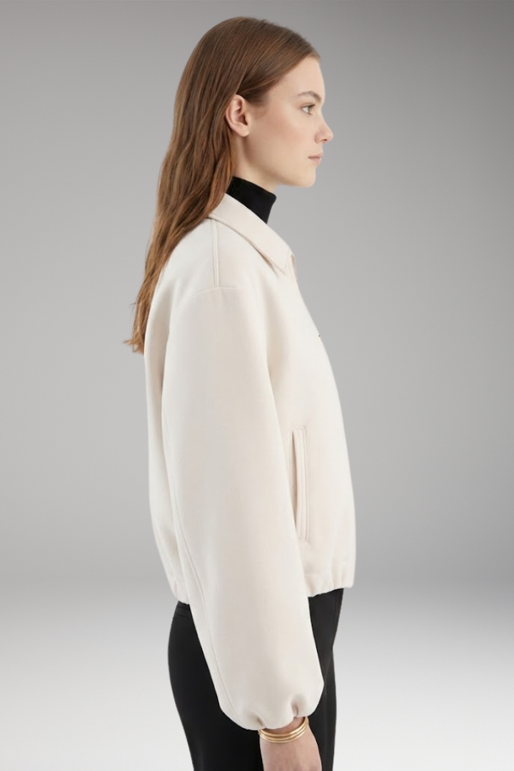 Women's Autumn Jacket with Lapel and Long Sleeves