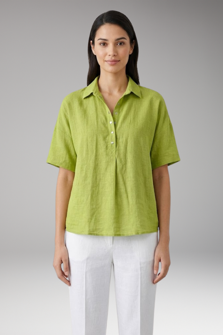 Women's Blouse with Collar and Button Placket for Comfortable Everyday Wear