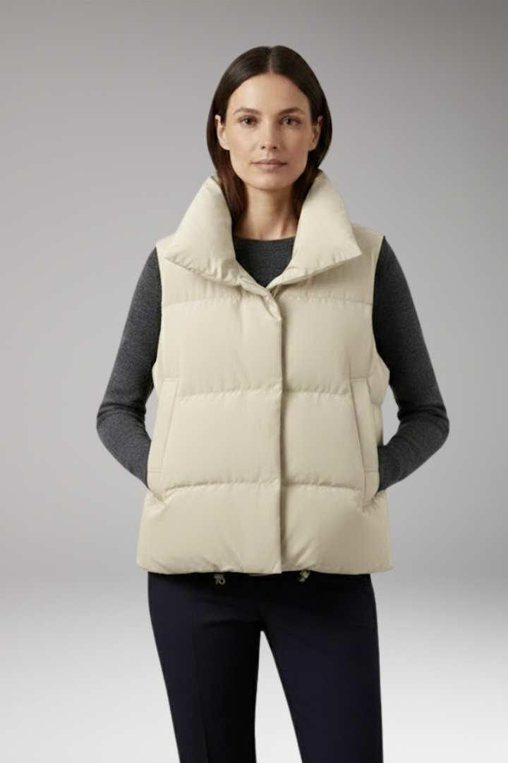 Women's Body Warmer with Large Pockets and Versatile Design