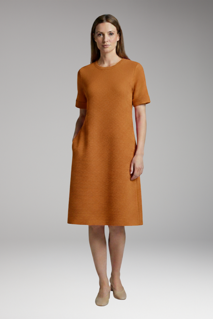 Women's Casual Dress with Relaxed Cut and Practical Pockets