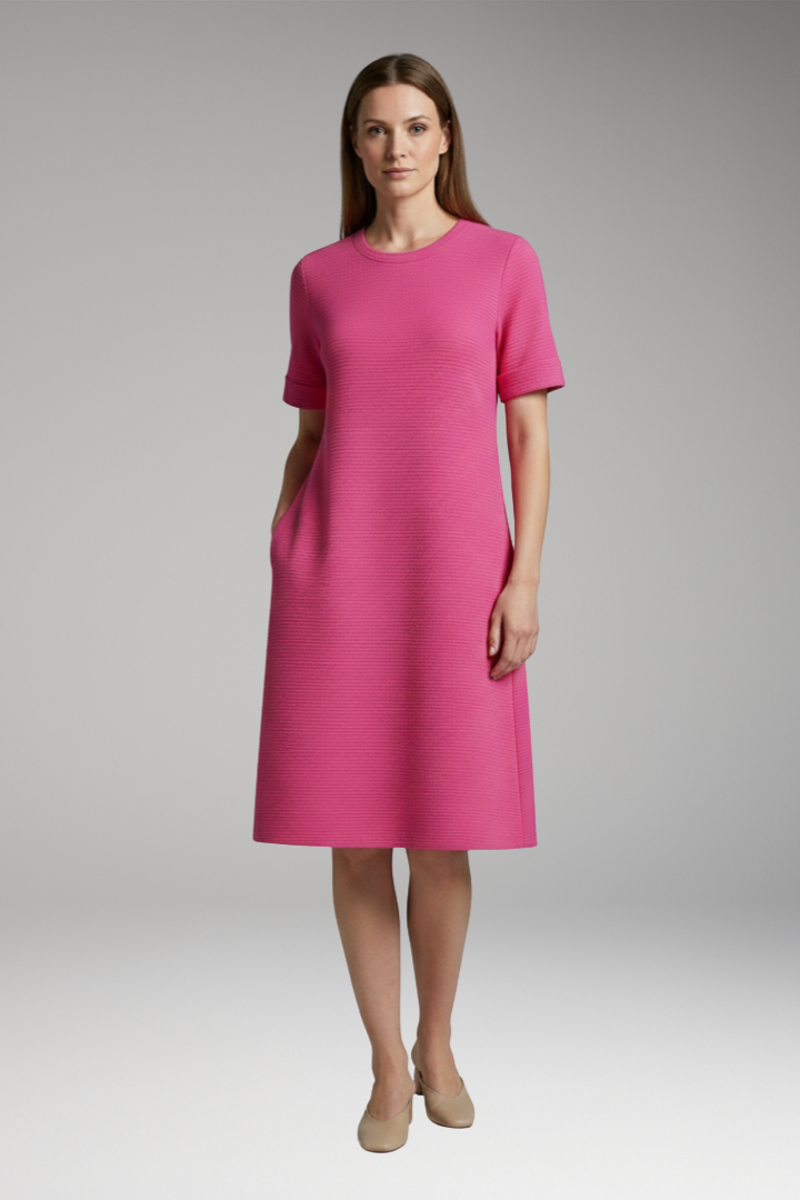 Women's Casual Dress with Relaxed Cut and Practical Pockets