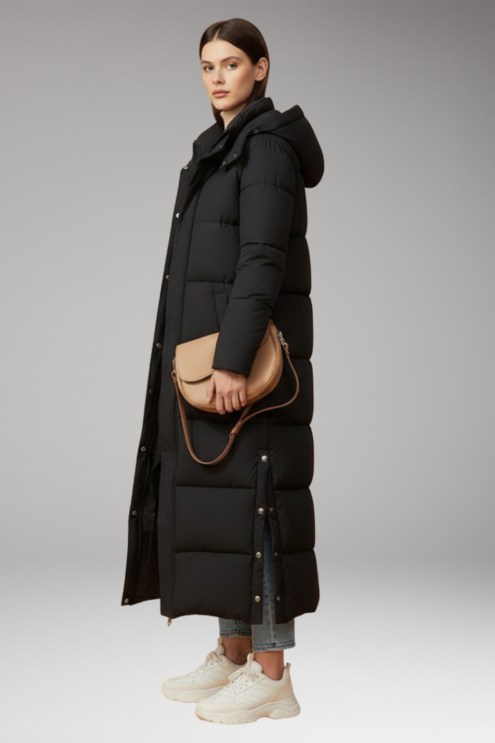 Women’s Coat with Quilted Surface and Long Length