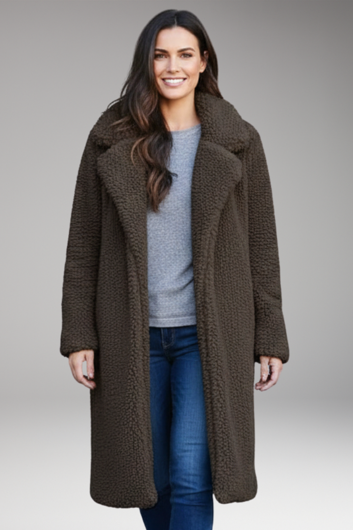 Women's Coat with Wide Collar and Straight Sleeves
