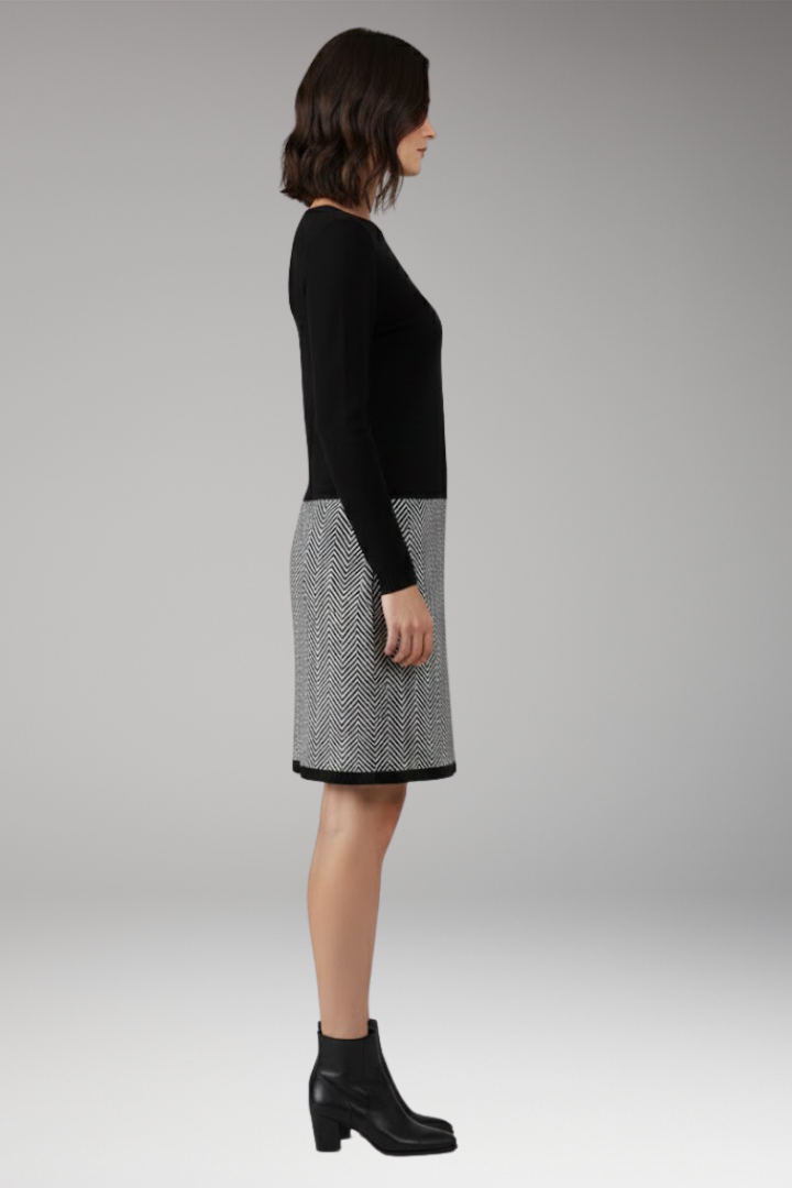 Women's Dress with Long Sleeves and Houndstooth Hem