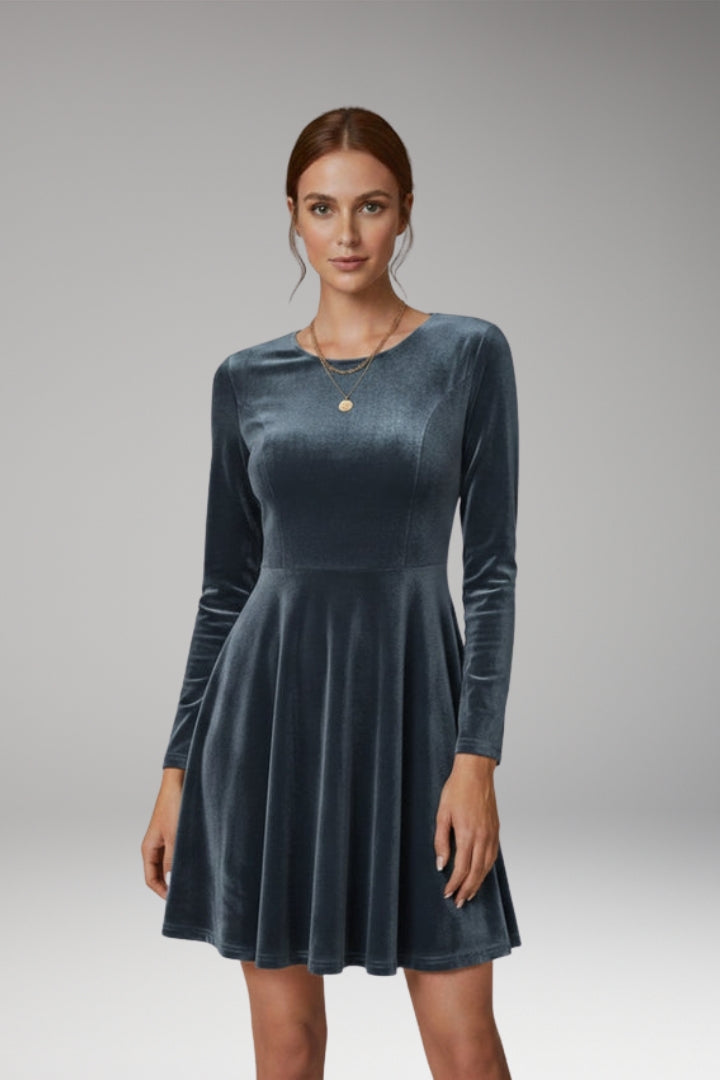 Women's Dress with Long Sleeves and Round Neckline