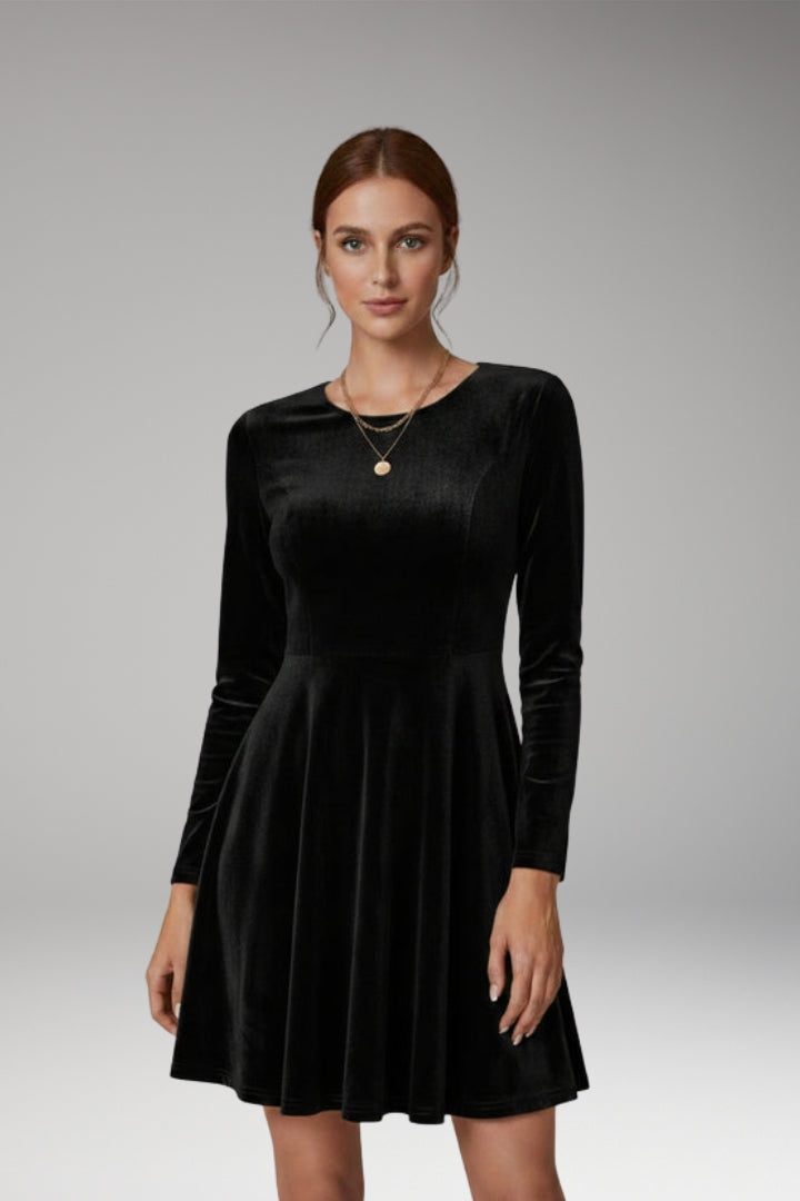 Women's Dress with Long Sleeves and Round Neckline
