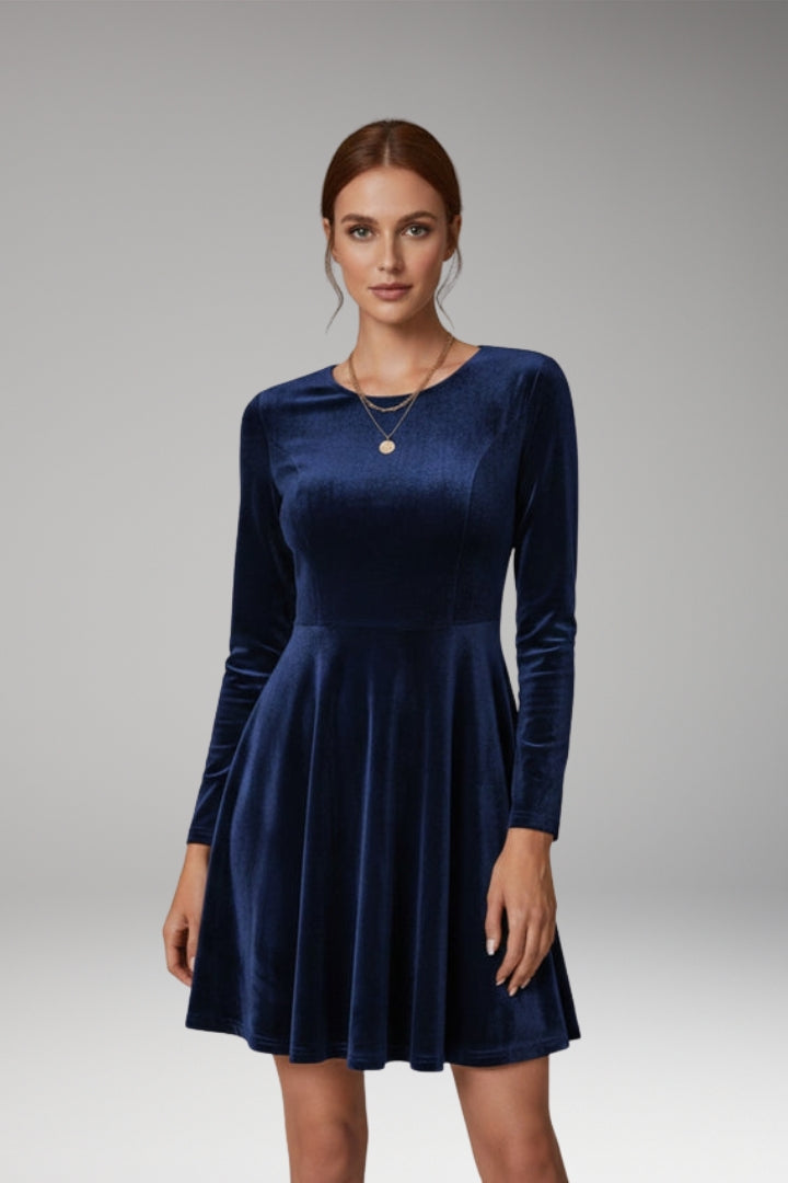 Women's Dress with Long Sleeves and Round Neckline