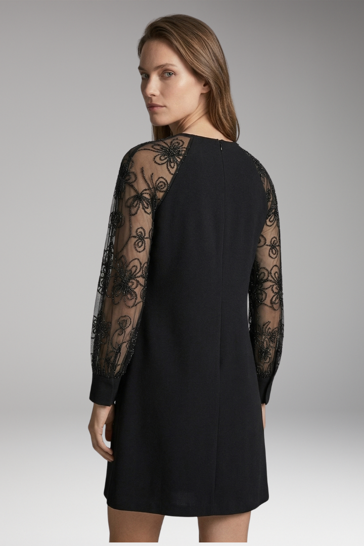 Women's Dress with Round Neck and Lace Sleeves