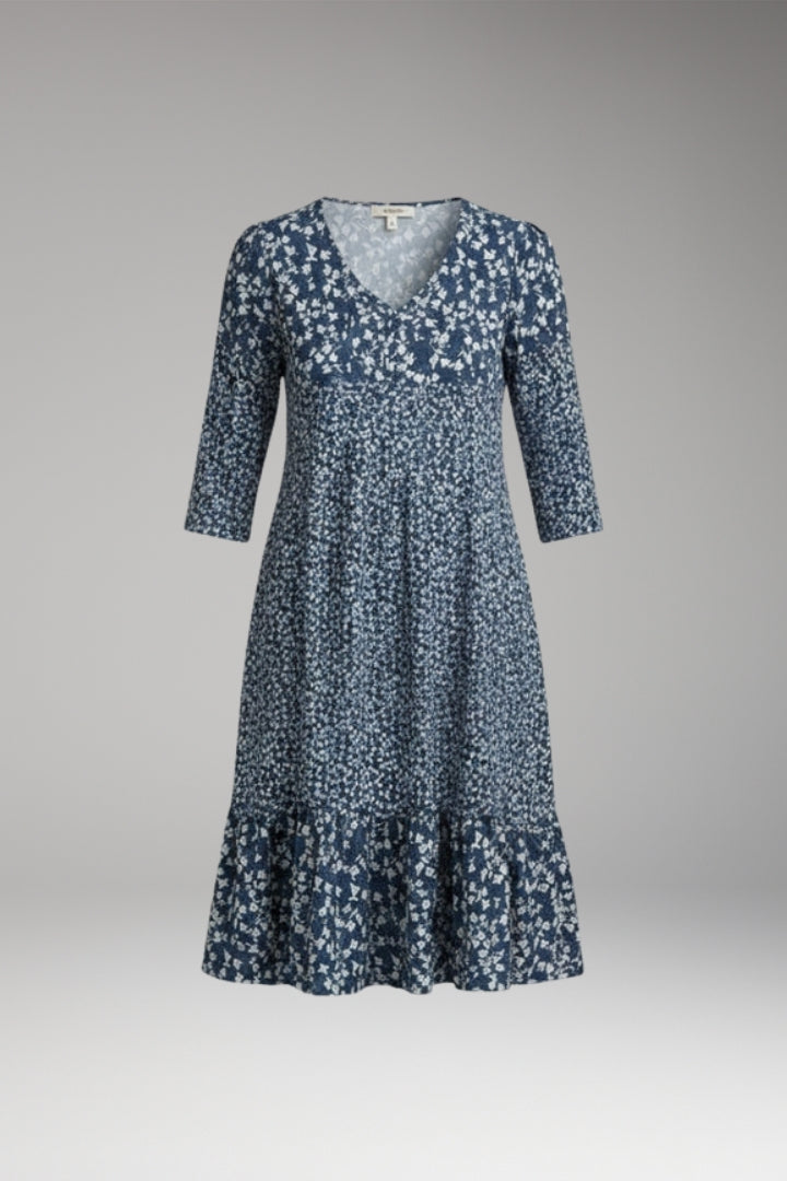 Women's Dress with Sophisticated Cut and Practical Design