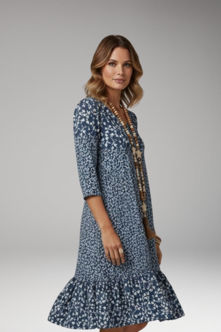 Women's Dress with Sophisticated Cut and Practical Design