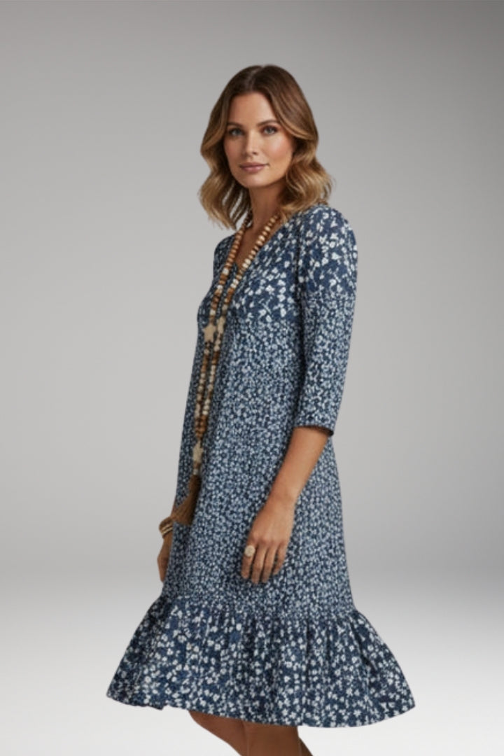 Women's Dress with Sophisticated Cut and Practical Design