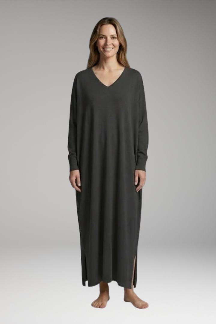 Women's Dress with V'Neck and Long Sleeves