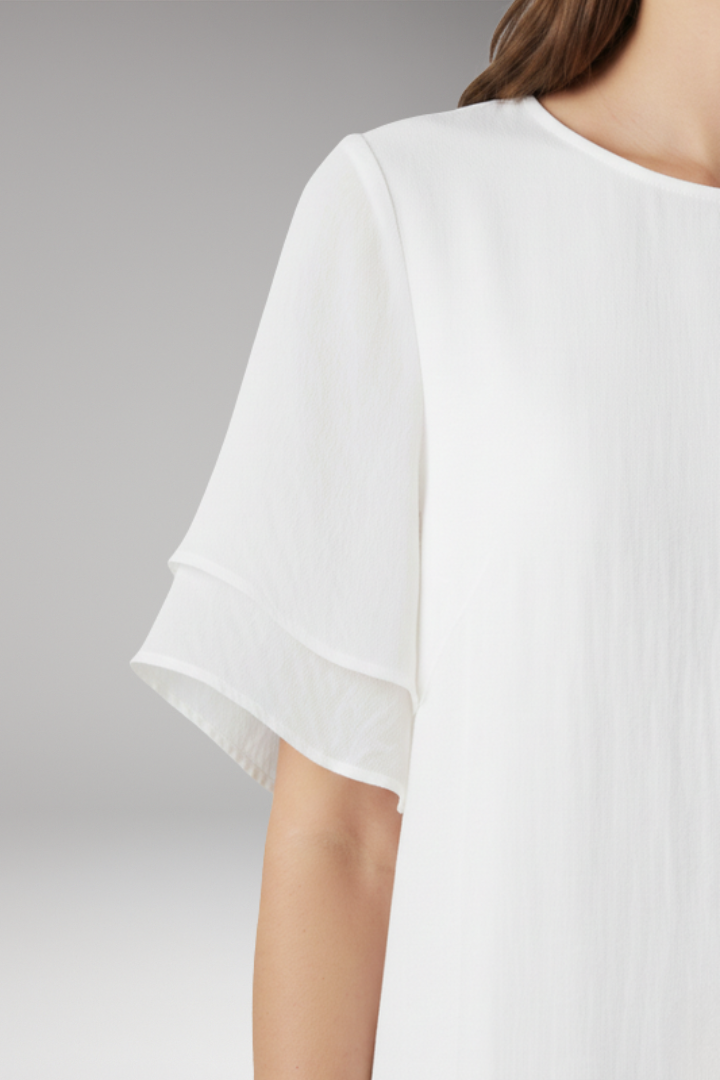 Women's Elegant Dress with Light Silhouette and Versatile Design
