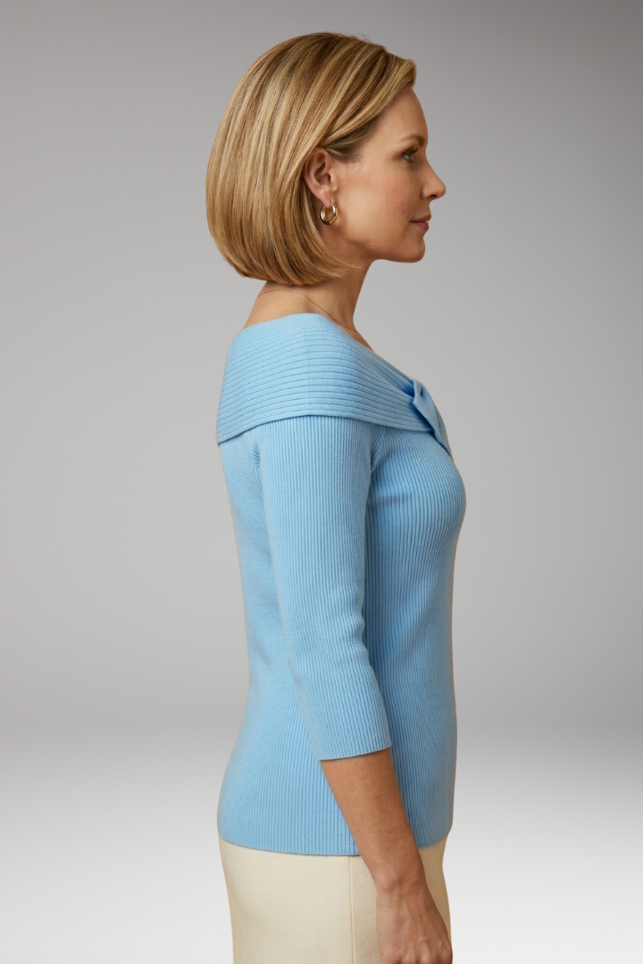 Women's Elegant Knitted Top with Bow Detail and Breathable Fabric