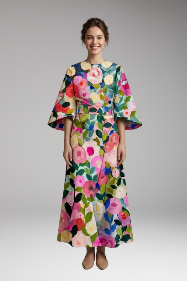 Women's Elegant Maxi Dress with Round Neck and Flattering Fit