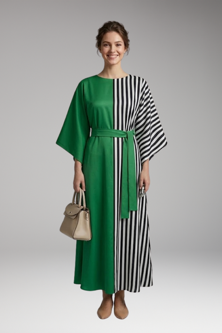 Women's Elegant Maxi Dress with Round Neck and Flattering Fit