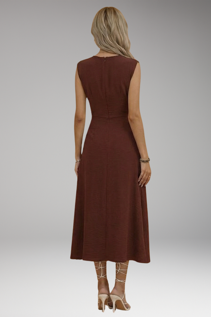 Women's Elegant Maxi Dress with Sleeveless Design and Round Neck