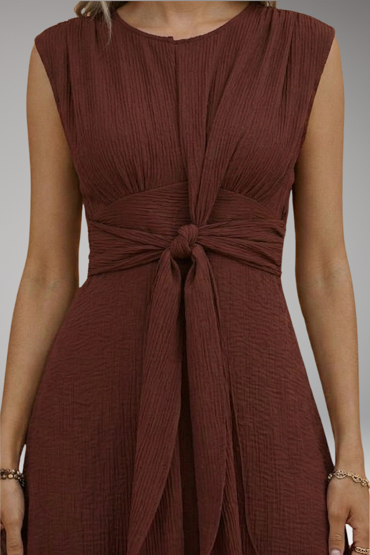 Women's Elegant Maxi Dress with Sleeveless Design and Round Neck