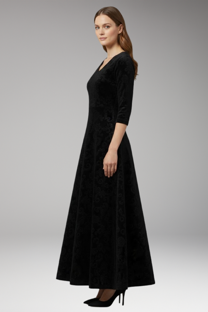 Women's Flared Dress with Velvet Fabric and Figure-Flattering Cut