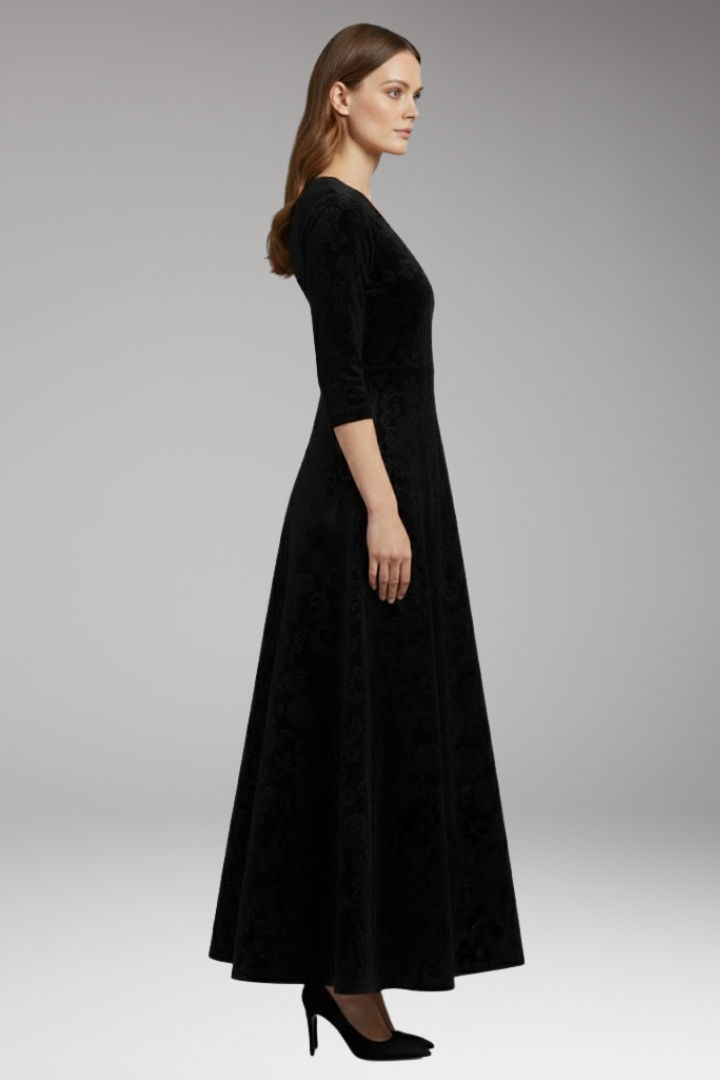 Women's Flared Dress with Velvet Fabric and Figure-Flattering Cut