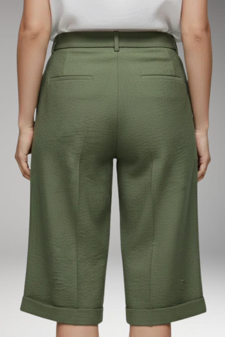 Women's High'Waisted Shorts with Pleated Front and Belt