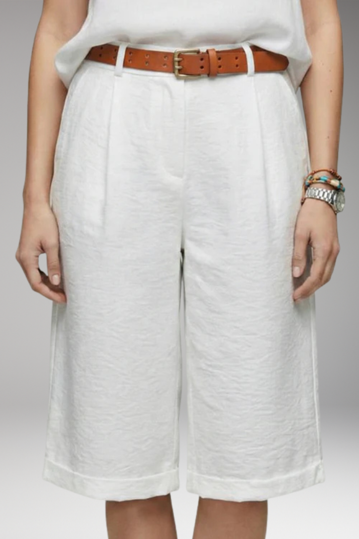 Women's High'Waisted Shorts with Pleated Front and Belt