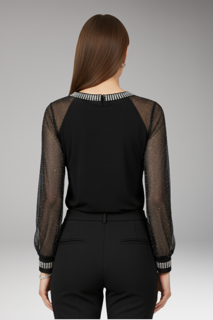 Women's Knit Top with Round Neckline and Long Sleeves
