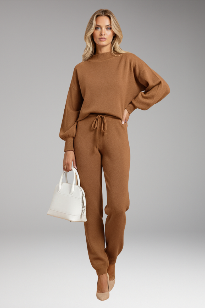 Women’s Lounge Set with Pull-On Top and Elastic Waistband