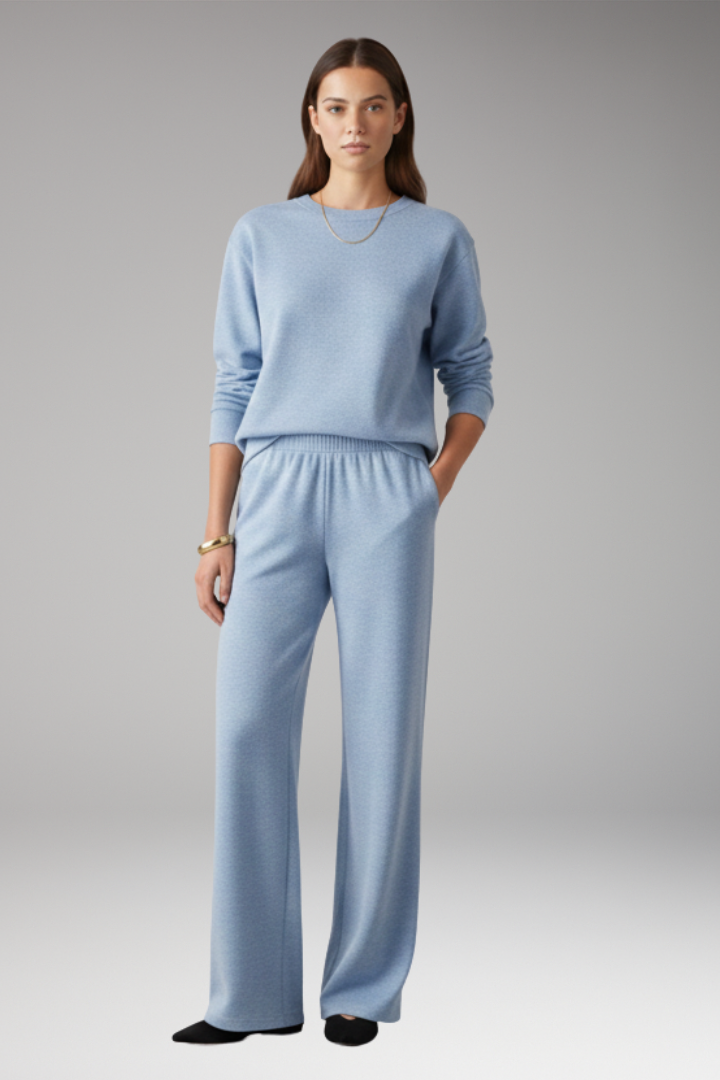 Women's Lounge Set with Round Neckline and Elastic Waistband