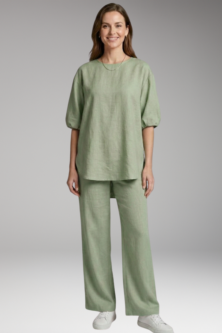 Women's Loungewear Set with Short Sleeves and Wide-Leg Pants