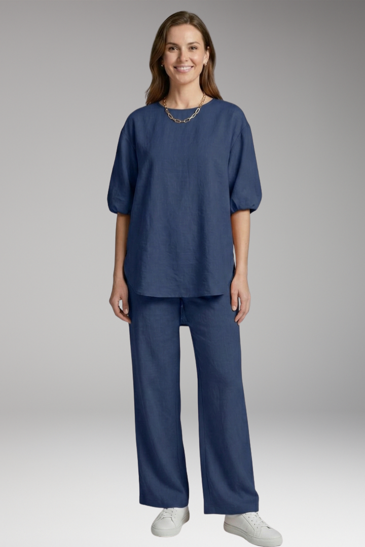 Women's Loungewear Set with Short Sleeves and Wide-Leg Pants