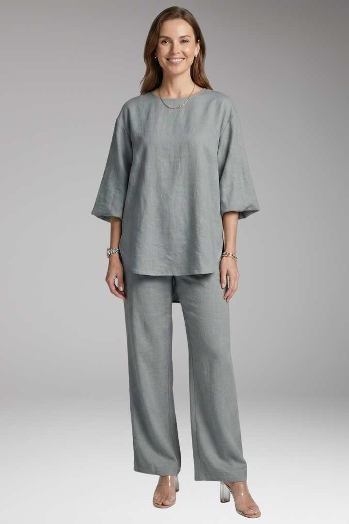 Women's Loungewear Set with Short Sleeves and Wide-Leg Pants