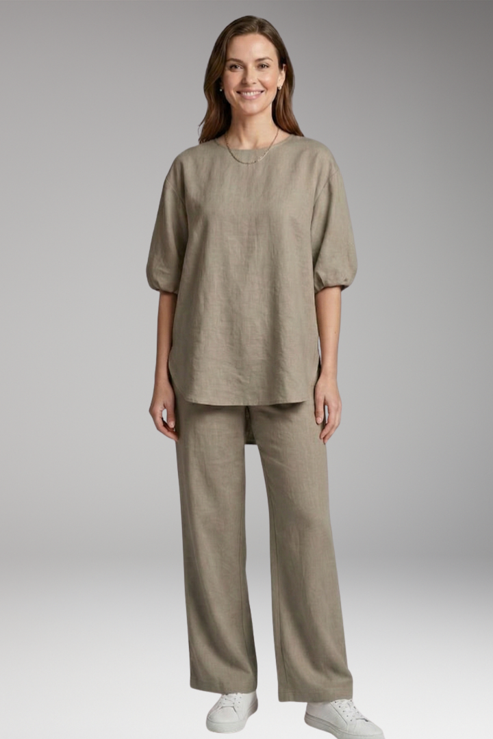 Women's Loungewear Set with Short Sleeves and Wide-Leg Pants