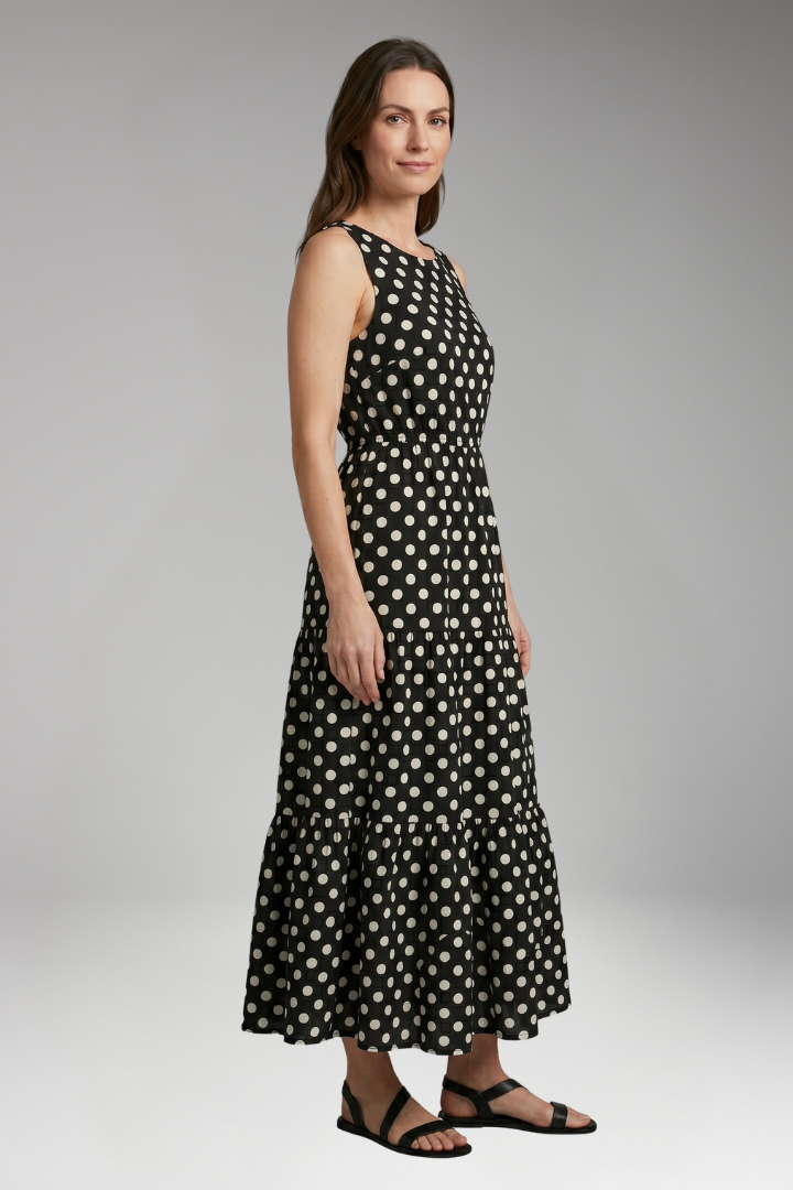 Women's Dress with Elastic Waist and Tiered Hem