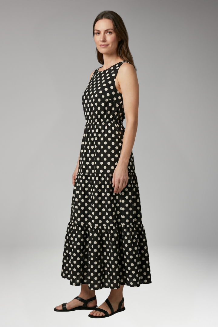 Women's Dress with Elastic Waist and Tiered Hem