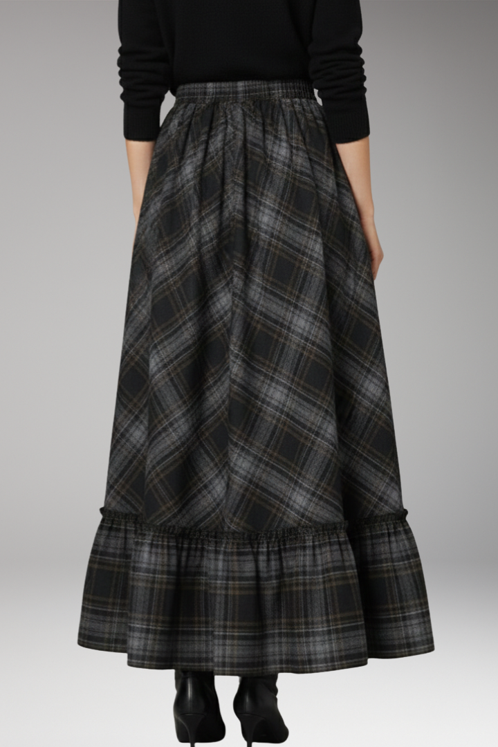 Women's Maxi Skirt with High Waist and Plaid