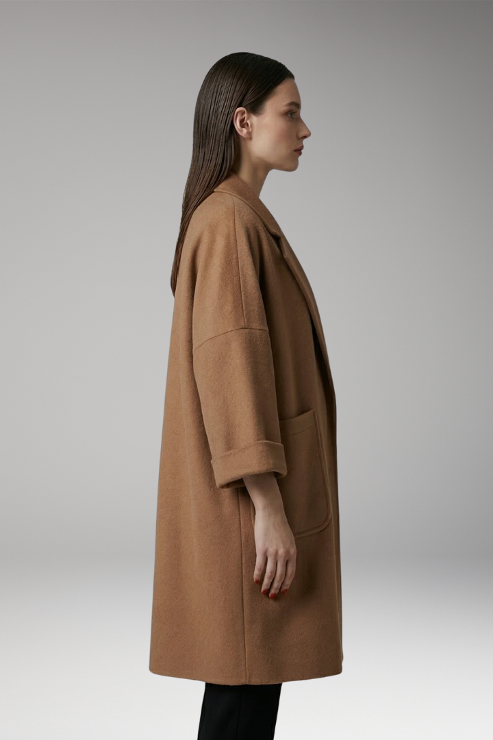Women's Oversized Trench Coat with Lapel Collar and Front Pockets