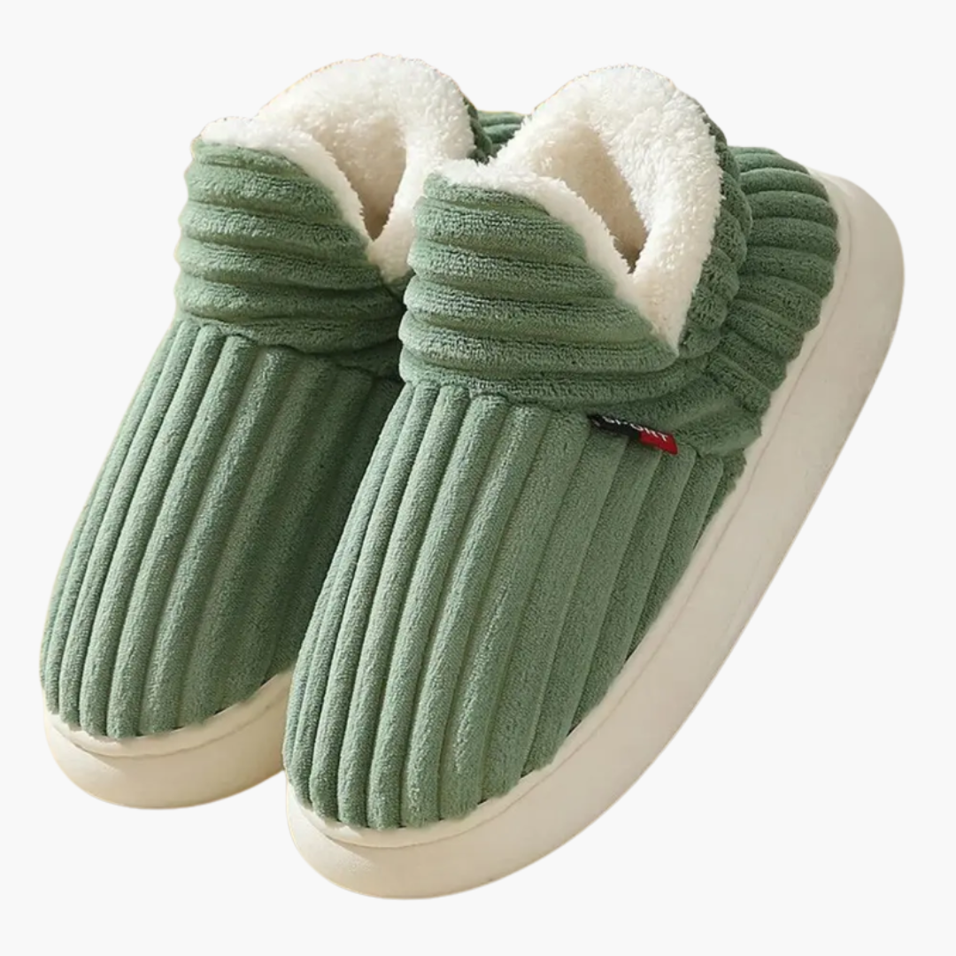 Women's Plush Slippers with Ribbed Surface and Inner Lining