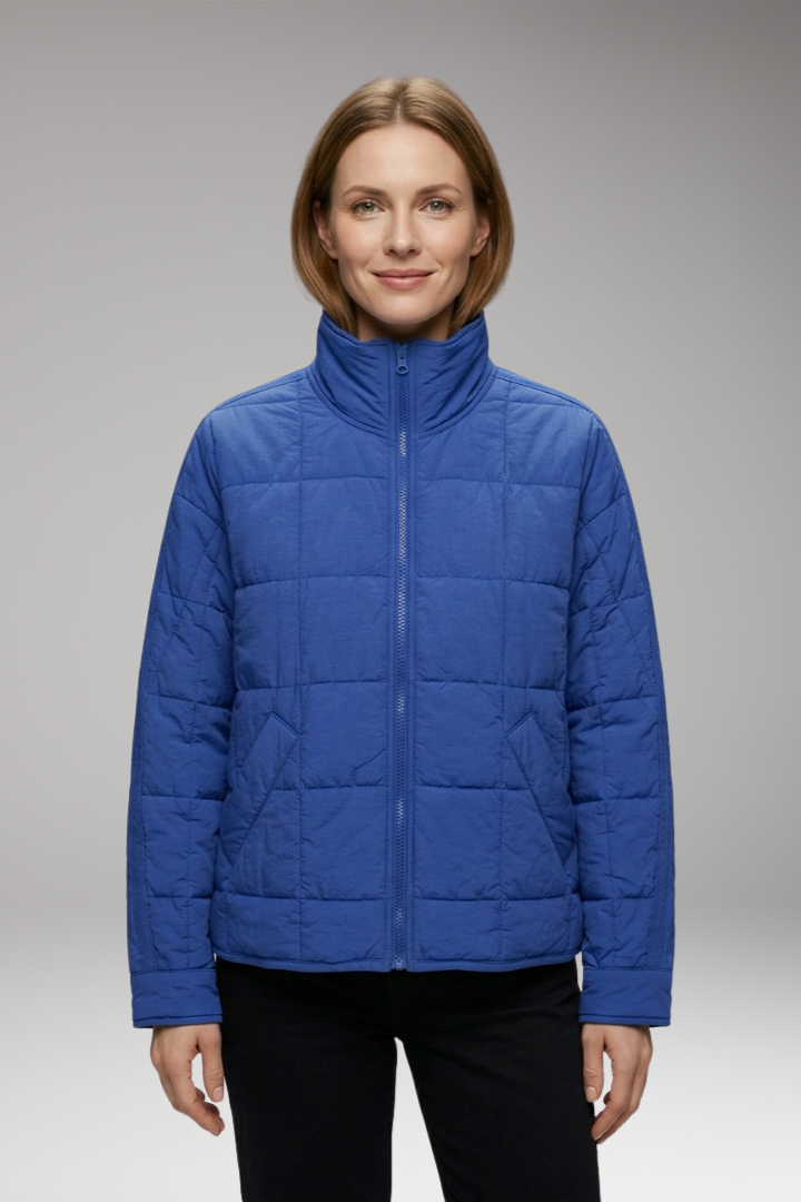 Women's Puffer Jacket with Zip Closure and Side Pockets